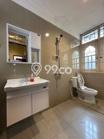 Siap Huni Rumah Mewah 5 Kamar di Menteng Dekat ke Mana Saja Siap Huni Rumah Mewah 5 Kamar di Menteng Dekat ke Mana Saja