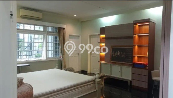 Jual Rumah Mewah Elegan Dengan View Cantik di Cibubur, Jakarta Timur Jual Rumah Mewah Elegan Dengan View Cantik di Cibubur, Jakarta Timur