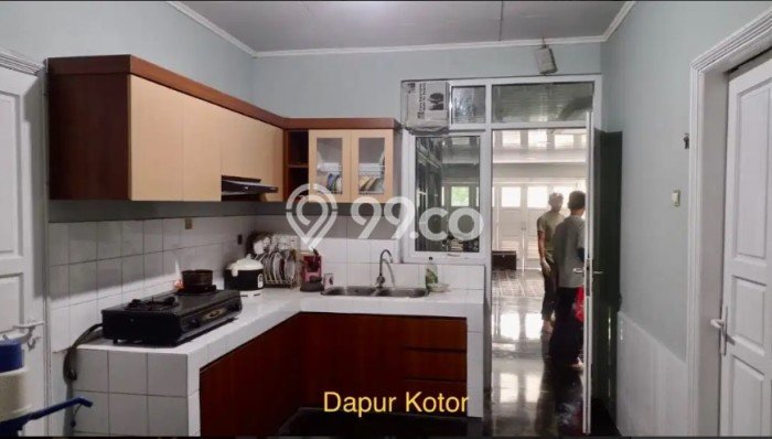Jual Rumah Mewah Elegan Dengan View Cantik di Cibubur, Jakarta Timur Jual Rumah Mewah Elegan Dengan View Cantik di Cibubur, Jakarta Timur