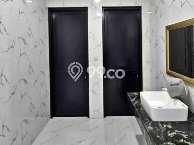 Lokasi Strategis! Dijual Kantor Bisnis di Menteng, Jakarta Pusat Kondisi Baik Lokasi Strategis! Dijual Kantor Bisnis di Menteng, Jakarta Pusat Kondisi Baik