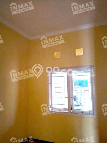 Rumah Luas Asri 3 KT Siap Pakai di Sulfat Malang Rumah Luas Asri 3 KT Siap Pakai di Sulfat Malang