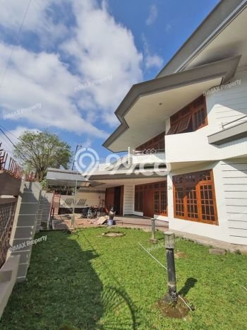 Hunian Mewah LB 535m2 Siap Pakai Desain Elegan di Sumbersari, Malang Hunian Mewah LB 535m2 Siap Pakai Desain Elegan di Sumbersari, Malang