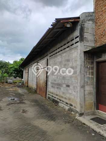 Unit Gudang Dijual di Pakis Malang 400m2 Unit Gudang Dijual di Pakis Malang 400m2