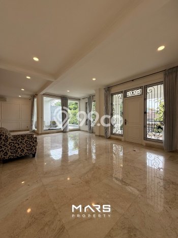 Jual Rumah Mewah Elegan Dengan View Eksklusif di Pondok Indah, Jakarta Selatan Jual Rumah Mewah Elegan Dengan View Eksklusif di Pondok Indah, Jakarta Selatan