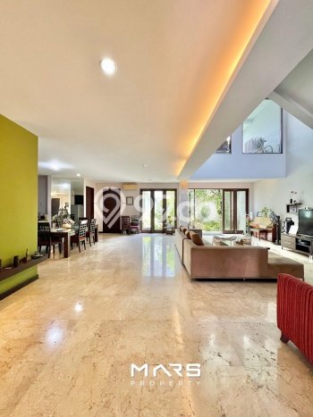 Dijual Rumah Luas Megah Dengan View Eksklusif di Pondok Indah, Jakarta Selatan Dijual Rumah Luas Megah Dengan View Eksklusif di Pondok Indah, Jakarta Selatan