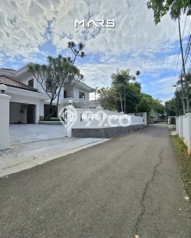 Dijual Rumah Mewah Megah Dengan View Cantik di Kemang, Jakarta Selatan Dijual Rumah Mewah Megah Dengan View Cantik di Kemang, Jakarta Selatan