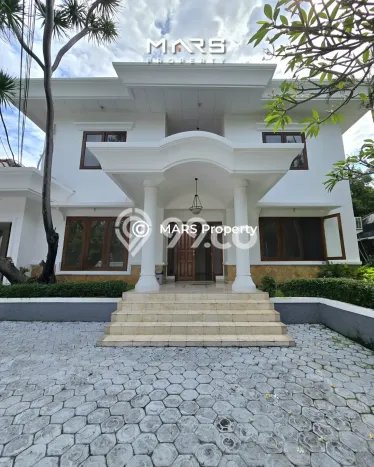 Dijual Rumah Mewah Megah Dengan View Cantik di Kemang, Jakarta Selatan Dijual Rumah Mewah Megah Dengan View Cantik di Kemang, Jakarta Selatan