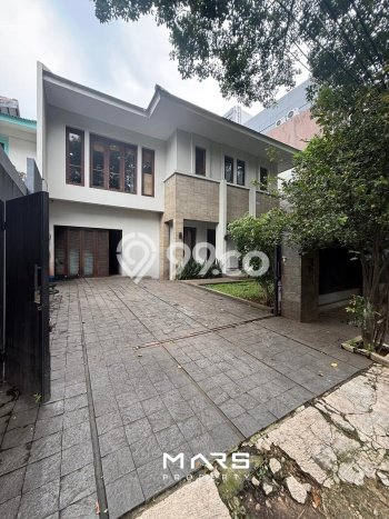 Siap Huni Hunian Elit 4 Kamar di Kebayoran Baru Dekat ke Mana Pun Siap Huni Hunian Elit 4 Kamar di Kebayoran Baru Dekat ke Mana Pun