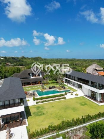 AREA BISNIS! Komersial di Pecatu, Luas 2500m², Jalan Utama, Strategis AREA BISNIS! Komersial di Pecatu, Luas 2500m², Jalan Utama, Strategis
