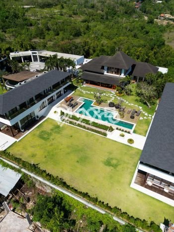 AREA BISNIS! Komersial di Pecatu, Luas 2500m², Jalan Utama, Strategis AREA BISNIS! Komersial di Pecatu, Luas 2500m², Jalan Utama, Strategis