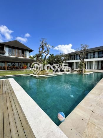 AREA BISNIS! Komersial di Pecatu, Luas 2500m², Jalan Utama, Strategis AREA BISNIS! Komersial di Pecatu, Luas 2500m², Jalan Utama, Strategis