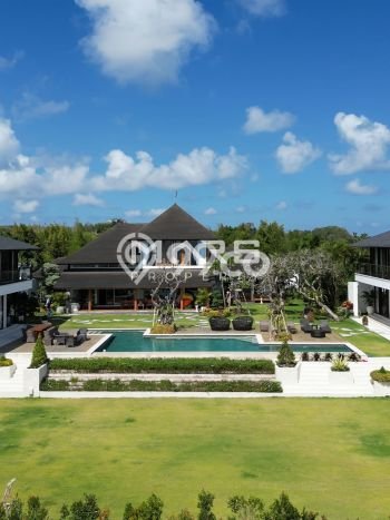 AREA BISNIS! Komersial di Pecatu, Luas 2500m², Jalan Utama, Strategis AREA BISNIS! Komersial di Pecatu, Luas 2500m², Jalan Utama, Strategis