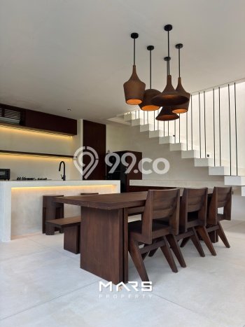 HARGA MENARIK! Vila Kawasan , Ukuran 250m2m², Area Premium dengan jalan bagus HARGA MENARIK! Vila Kawasan , Ukuran 250m2m², Area Premium dengan jalan bagus