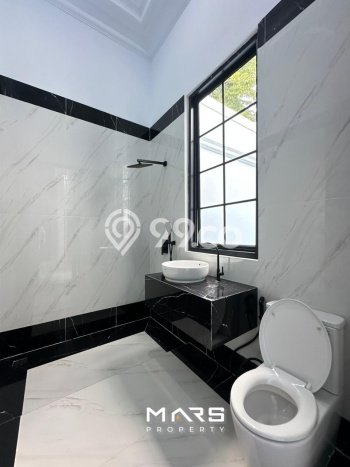 Rumah Luxury Modern Siap Huni di Sektor 1 - Bintaro Jakarta Selatan Rumah Luxury Modern Siap Huni di Sektor 1 - Bintaro Jakarta Selatan