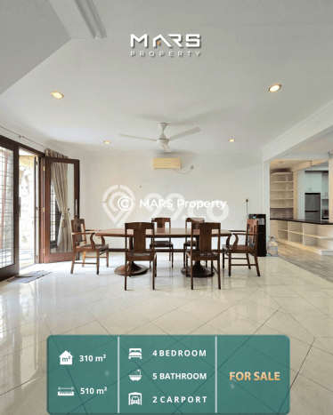 Rumah Terawat LT 510m² / LB 310m² di Lokasi Premium Kebayoran Baru, Jakarta Selatan Rumah Terawat LT 510m² / LB 310m² di Lokasi Premium Kebayoran Baru, Jakarta Selatan