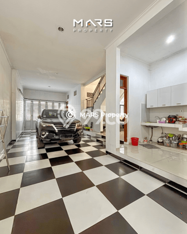 BEST DEAL! Rumah Untuk Investasi di Kebayoran Baru, LT 225m² Bangunan 450m² BEST DEAL! Rumah Untuk Investasi di Kebayoran Baru, LT 225m² Bangunan 450m²