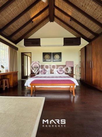 For Sale! Vila Kawasan , Luas 1729m2m², Akses Mudah Pusat Kota For Sale! Vila Kawasan , Luas 1729m2m², Akses Mudah Pusat Kota
