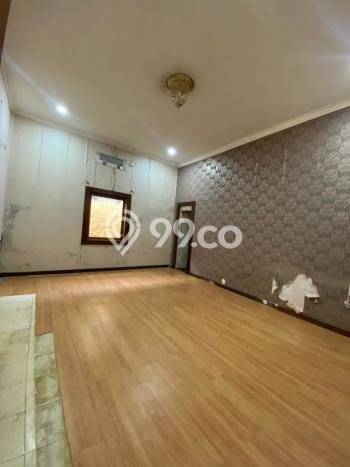 Jual Cepat Rumah LT 353m² / LB 200m² di Kawasan Komersial Menteng, Jakarta Pusat Jual Cepat Rumah LT 353m² / LB 200m² di Kawasan Komersial Menteng, Jakarta Pusat