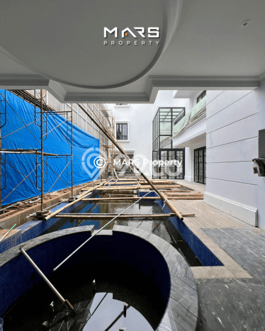 PRIME LOCATION! Rumah Strategis area Pondok Indah, LT 1025m² LB 2100m² PRIME LOCATION! Rumah Strategis area Pondok Indah, LT 1025m² LB 2100m²