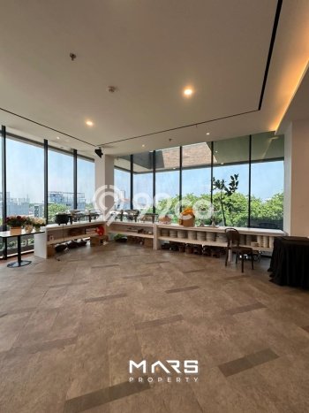 Unit Komersial Dijual di Jakarta Utara LT 441m2 & LB 1638m2 Unit Komersial Dijual di Jakarta Utara LT 441m2 & LB 1638m2