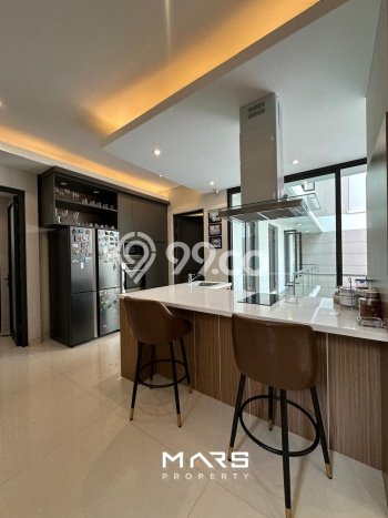 Rumah Elit Modern Siap Huni di Mega Kuningan Jakarta Selatan Rumah Elit Modern Siap Huni di Mega Kuningan Jakarta Selatan