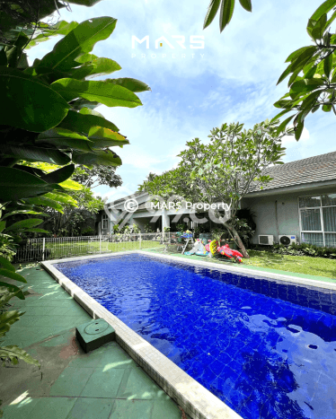 Ready to Use! Premium House LT 1192m2 Desain Modern di Kemang Ready to Use! Premium House LT 1192m2 Desain Modern di Kemang