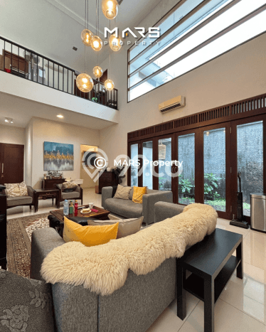 Siap Huni Rumah Mewah 4 Kamar di Kebayoran Baru Dekat ke Mana Saja Siap Huni Rumah Mewah 4 Kamar di Kebayoran Baru Dekat ke Mana Saja