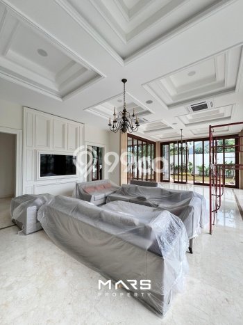 Rumah Mewah LB 880m2 Siap Pakai Desain Elegan di Kemang, Jakarta Selatan Rumah Mewah LB 880m2 Siap Pakai Desain Elegan di Kemang, Jakarta Selatan
