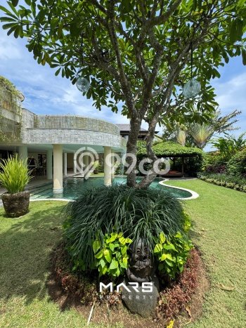 For Sale! Vila Kawasan , Luas 1729m2m², Akses Mudah Pusat Kota For Sale! Vila Kawasan , Luas 1729m2m², Akses Mudah Pusat Kota