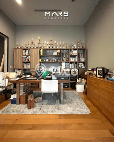 PRIME LOCATION! Rumah Strategis di Tanjung Duren, Luas 416m² LB 725m² PRIME LOCATION! Rumah Strategis di Tanjung Duren, Luas 416m² LB 725m²