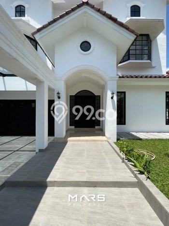 Jual Rumah Mewah Megah Dengan View Eksklusif di Lebak Bulus, Jakarta Selatan Jual Rumah Mewah Megah Dengan View Eksklusif di Lebak Bulus, Jakarta Selatan
