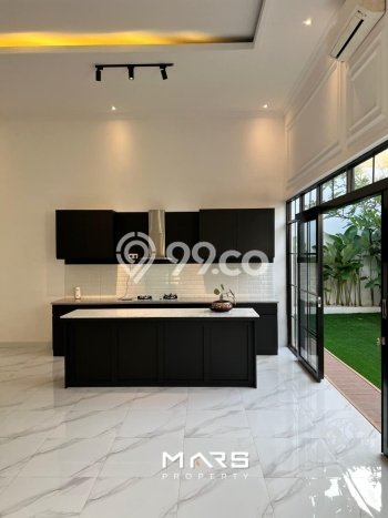 Dijual Rumah Premium dengan Fasilitas Sekitar Lengkap di Cilandak, Jakarta Selatan Dijual Rumah Premium dengan Fasilitas Sekitar Lengkap di Cilandak, Jakarta Selatan