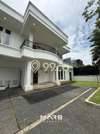 Jual Rumah Mewah Elegan Dengan View Eksklusif di Pondok Indah, Jakarta Selatan Jual Rumah Mewah Elegan Dengan View Eksklusif di Pondok Indah, Jakarta Selatan