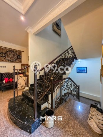 Dijual Rumah Premium dengan Fasilitas Sekitar Lengkap di Kebayoran Baru, Jakarta Selatan Dijual Rumah Premium dengan Fasilitas Sekitar Lengkap di Kebayoran Baru, Jakarta Selatan