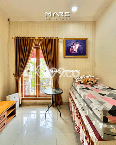 SPECIAL PRICE! Rumah Strategis di Permata Buana, LT 200m² LB 300m² SPECIAL PRICE! Rumah Strategis di Permata Buana, LT 200m² LB 300m²