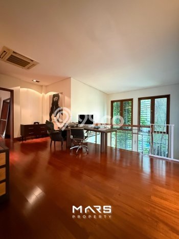 For Sale! Premium House LT 449m2 Desain Modern di Pondok Indah For Sale! Premium House LT 449m2 Desain Modern di Pondok Indah