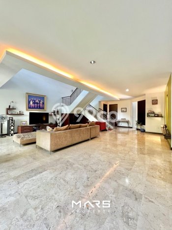 Dijual Rumah Luas Megah Dengan View Eksklusif di Pondok Indah, Jakarta Selatan Dijual Rumah Luas Megah Dengan View Eksklusif di Pondok Indah, Jakarta Selatan