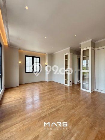Rumah Luxury Modern Siap Huni di Senopati Jakarta Selatan Rumah Luxury Modern Siap Huni di Senopati Jakarta Selatan