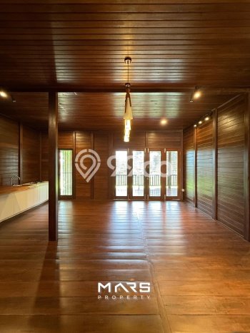 Dijual Rumah Mewah Elegan Dengan View Cantik di Pondok Indah, Jakarta Selatan Dijual Rumah Mewah Elegan Dengan View Cantik di Pondok Indah, Jakarta Selatan