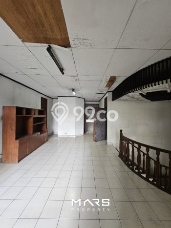 Siap Huni Rumah Mewah 3 Kamar di Kebayoran Baru Dekat ke Mana Pun Siap Huni Rumah Mewah 3 Kamar di Kebayoran Baru Dekat ke Mana Pun