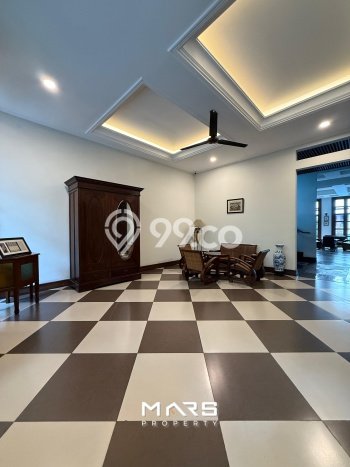 Hot Offer Hunian Premium Ideal dan Luas di Menteng, Jakarta Pusat Hot Offer Hunian Premium Ideal dan Luas di Menteng, Jakarta Pusat