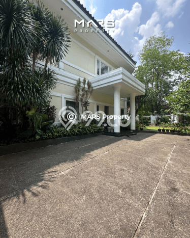 Hunian Mewah Siap Huni LT 850m2 di Kebayoran Baru, Jakarta Selatan Hunian Mewah Siap Huni LT 850m2 di Kebayoran Baru, Jakarta Selatan