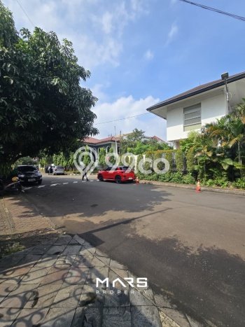 Dijual Rumah Premium dengan Fasilitas Sekitar Lengkap di Kebayoran Baru, Jakarta Selatan Dijual Rumah Premium dengan Fasilitas Sekitar Lengkap di Kebayoran Baru, Jakarta Selatan