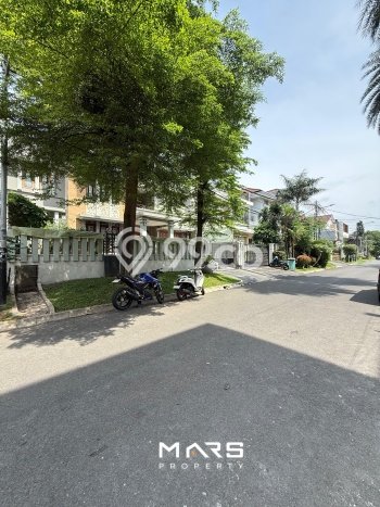 Hunian Elit LB 400m2 Siap Pakai Desain Elegan di Pondok Indah, Jakarta Selatan Hunian Elit LB 400m2 Siap Pakai Desain Elegan di Pondok Indah, Jakarta Selatan