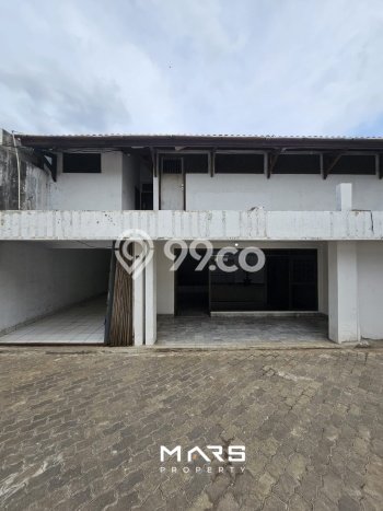 Siap Huni Rumah Mewah 3 Kamar di Kebayoran Baru Dekat ke Mana Pun Siap Huni Rumah Mewah 3 Kamar di Kebayoran Baru Dekat ke Mana Pun