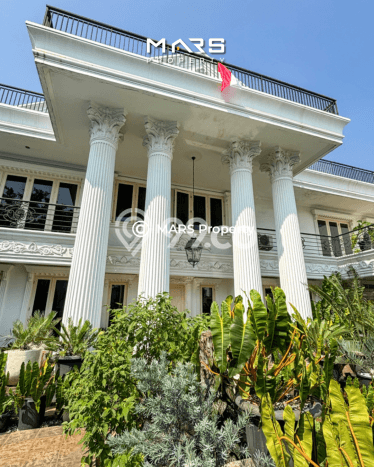 Rumah Strategis LT 880m² / LB 1000m² di Permata Hijau, Dekat Pusat Kota, Jakarta Selatan Rumah Strategis LT 880m² / LB 1000m² di Permata Hijau, Dekat Pusat Kota, Jakarta Selatan