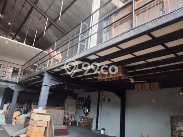 Disewakan Ruko komersial di Semarang Timur luas bangunan 600m2 Disewakan Ruko komersial di Semarang Timur luas bangunan 600m2
