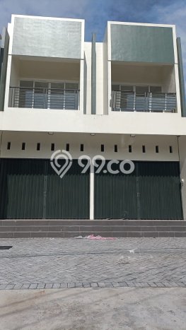 Area Ramai! Ruko Dijual di Semarang Utara untuk Bisnis Luas Bangunan 306m2 Area Ramai! Ruko Dijual di Semarang Utara untuk Bisnis Luas Bangunan 306m2