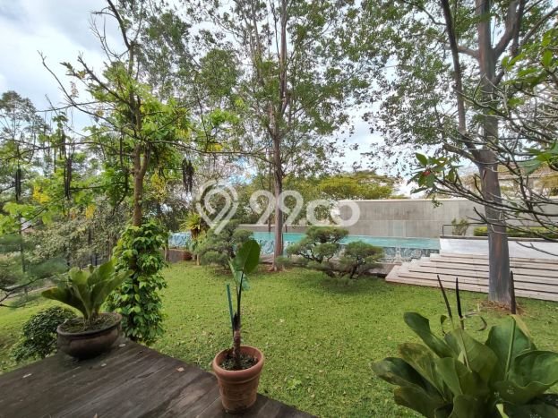 Hot Offer Hunian Mewah Ideal dan Luas di Gajah Mungkur, Semarang Hot Offer Hunian Mewah Ideal dan Luas di Gajah Mungkur, Semarang