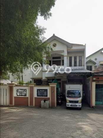 Siap Huni Rumah Mewah 4 Kamar di Semarang Timur Dekat ke Mana Saja Siap Huni Rumah Mewah 4 Kamar di Semarang Timur Dekat ke Mana Saja